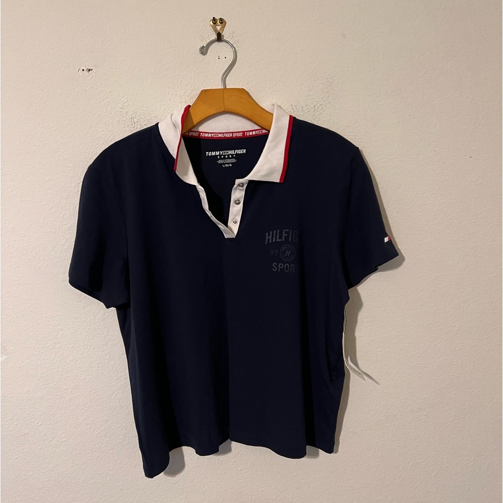 Tommy Hilfiger T-Shirt Size Large